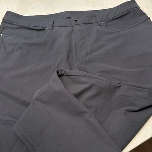 Lululemon men’s dry fit casual pant. Navy
